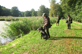 VGP Ebrach 2012 							 Gemeldet: 18, geprüft:18, bestanden:17 Hunde 							Punkte 						 						 							Kira von der Riedleite 43/09, gew. 24.01.2009, spl,sil,AH 								F:Alfons Reiner, 86502 Osterbuch 							77 						 						 							Mira von der  Schmiede 16/09, gew. 29.01.2009, spl,sil 							F: Ulrich Mergner, 96157 Ebracht 							76 						 						 							Herzog von Buchheim 444/08, gew. 03.10.2008, stumm 							F: Christian Seelmann, 91315 Höchstadt/A, 							75 						 					 							/Horneth von Buchheim 446/08, gew. 03.10.2008, sil 							F: Leonhard Schmieg, 91593 Buchheim 							74 						 					 							Hanno vom Emsdeich 582/08, gew. 26.12.2008, sil 							F: Uwe Meißner, 91620 Ohrenbach 							73 						 					 							Bazi vom Labertal 522/08, gew. 02.11.2008,sil 							F: Detlev Ring, 96152 Burghaslach 							70 						 					 						Yesterday vom Sämmenhof 384/09, gew. 06.09.2009, sil 							F: Hans Sämmer, 97950 Gerchsheim 						67  					 					 						Yesko vom Sämmenhof 377/09, gew. 06.09.2009, Laut fragl 							F: Hans Sämmer, 97950 Gerchsheim 						67 					 					 						Yulchen vom Sämmenhof 385/09, gew. 06.09.2009, silF: Kerstin Epp, 97957 Wittighausen 						66 					 					 						Ayka von der Bachmühle 540/08, gew. 25.12.2008, sil 							F: Erika Hauf, 91598 Colmberg 						63  					 					 						Heidi von Buchheim 445 /08, gew. 03.10.2009, sil 							F: Burkhard Merget, 63791 Karlsteins 						55 					 					 						Bero vom großen Herzberg 279/09, gew. 06.05.2009, sil 							F: Bernd Franke, 31195 Lamspringe 						54 					 					 						 							 								 									 										Hunde aus dem Zuchtversuch 									 								 							 						 					 					 						 							 						 					 					 						Etzel von Buchheim 34ZV09 - 65/09, gew. 06.02.2009, spl 							F: Ursula Reese-Schicker, 90592 Schwarzenbruck 						74 					 					 						Esche von Buchheim 37ZV09 - 68/09, gew. 06.02.2009, spl 							F: Christoph Rabeler, 25872 Ostenfeld 						70 					 					 						Enjia von Buchheim 36ZV09 - 67/09, gew. 06.02.2009, spl, sil 							F: Klaus Eisen, 97215 Simmershofen 						67 					 					 						Eiko von Buchheim 32ZV09 - 63/09, gew. 06.02.2009, spl 							F: Waltraud Müller, 91572 Bechhofen 						63 					 					 						Equo von Buchheim 33ZV09 - 64/09, gew. 06.02.2009, spl 							F: Jörn Cordes, 26840 Koldenbüttel 						62  					 					 				 				 				Suchensieger wurde Kira von der Riedleite, geführt von Alfons Reiner 			 			 	